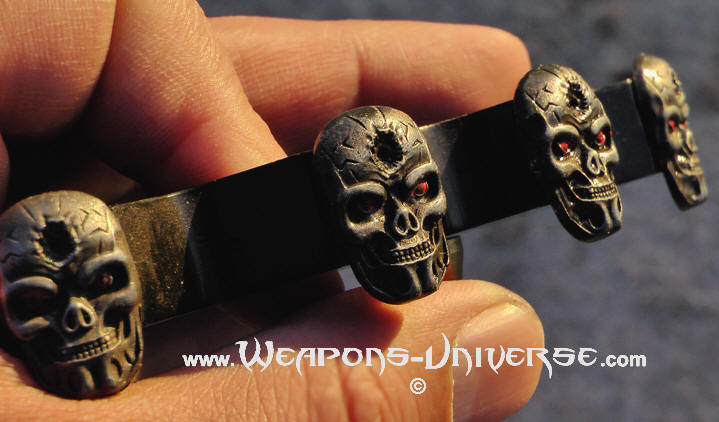 Terminator Skull Brass Knuckles, Black