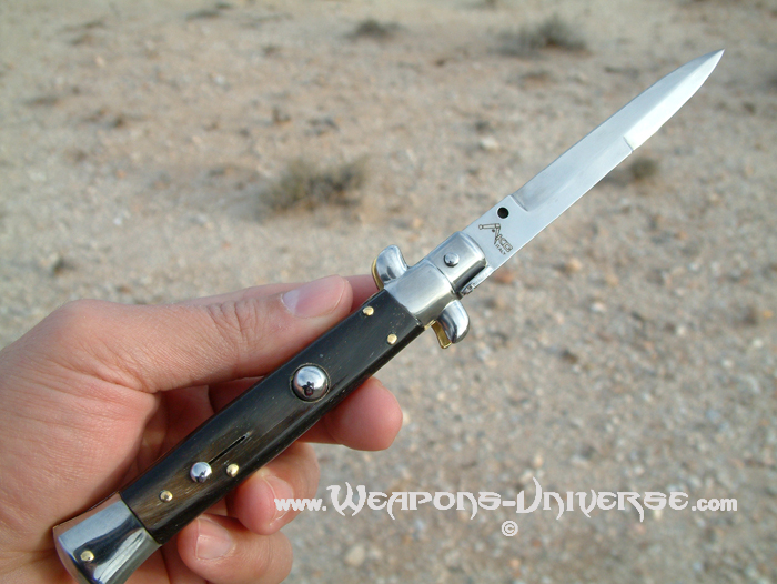 Italian Switchblade Stiletto, Black Horn, 9 inches